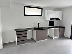 Cuisine importée caisson ctbx via CERAM AND CO